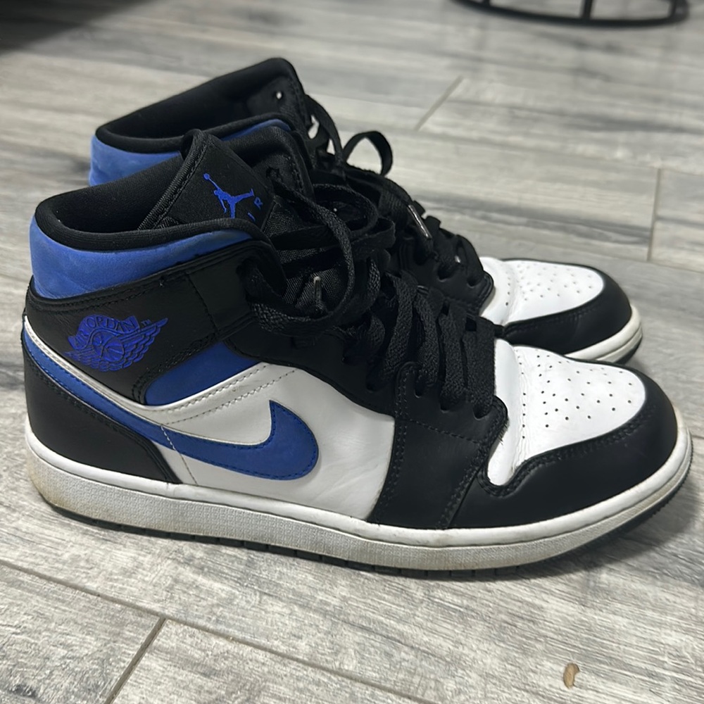 Air Jordan 1 Mid White Black Racer Blue
